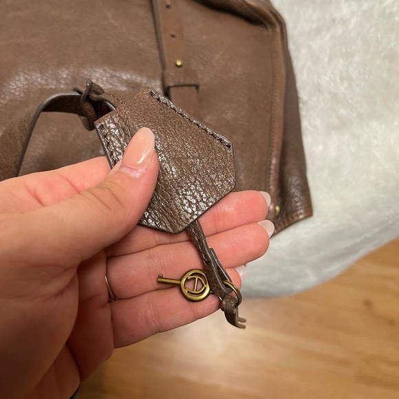 etienne aigner purse - Picture 3 of 8